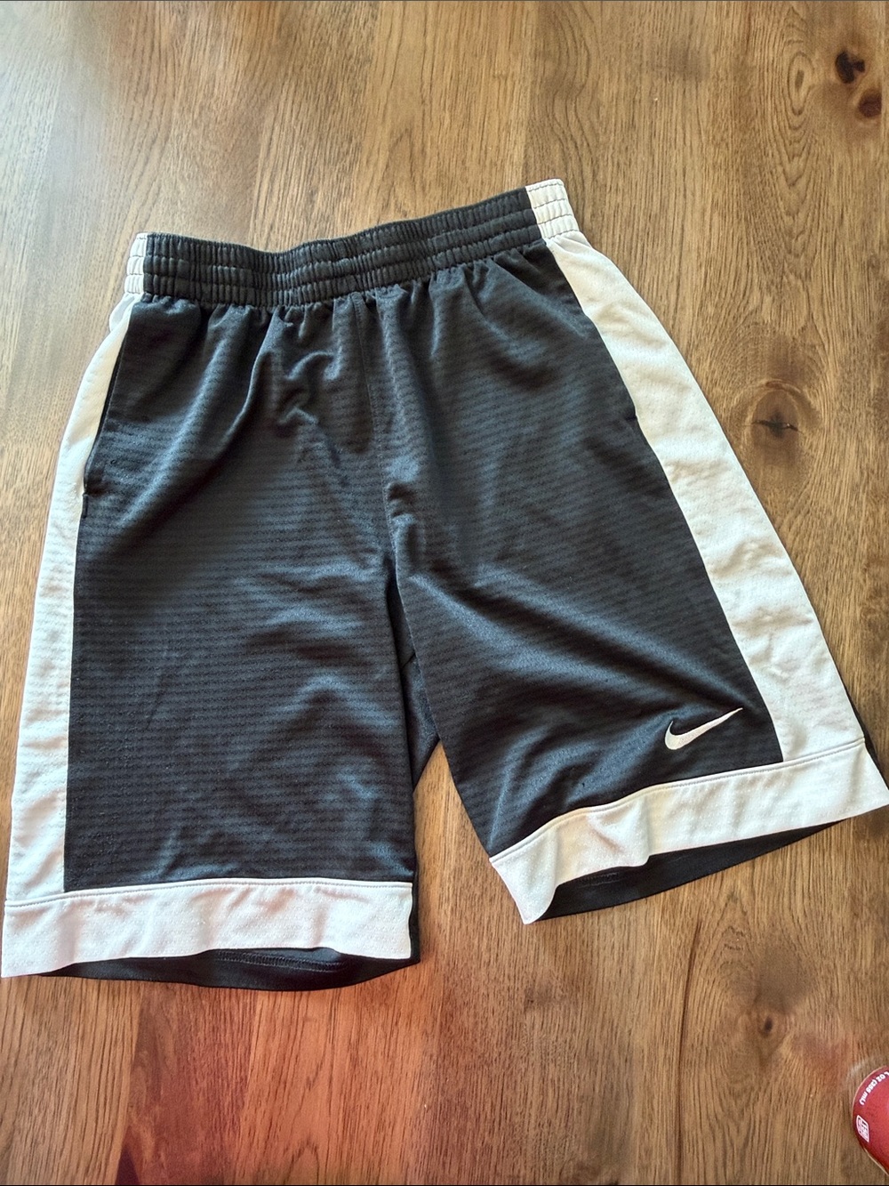 Nike Boys Shorts XL